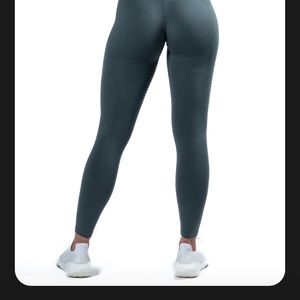 Alphalete Halo Leggings